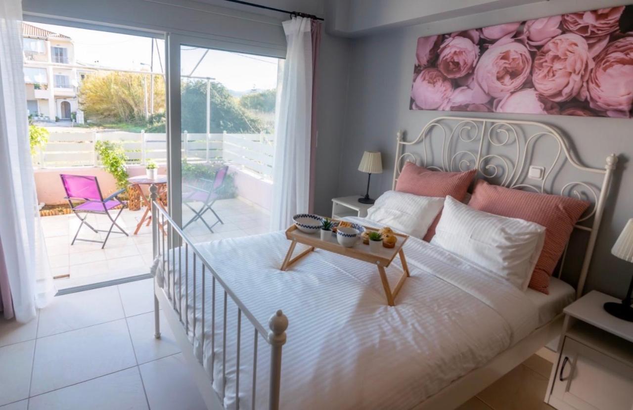 To Mikro Boutique Apartment Lefkada City ภายนอก รูปภาพ