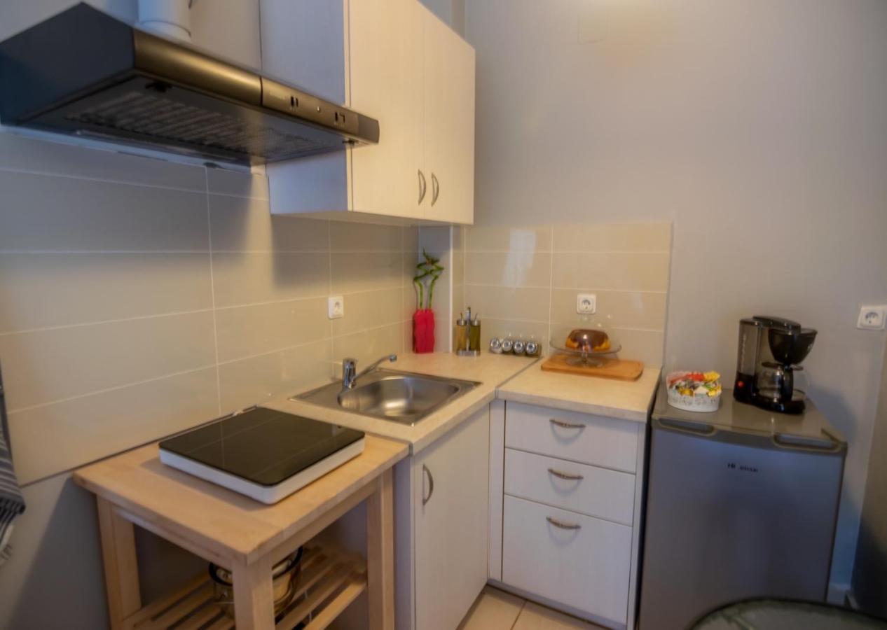 To Mikro Boutique Apartment Lefkada City ภายนอก รูปภาพ