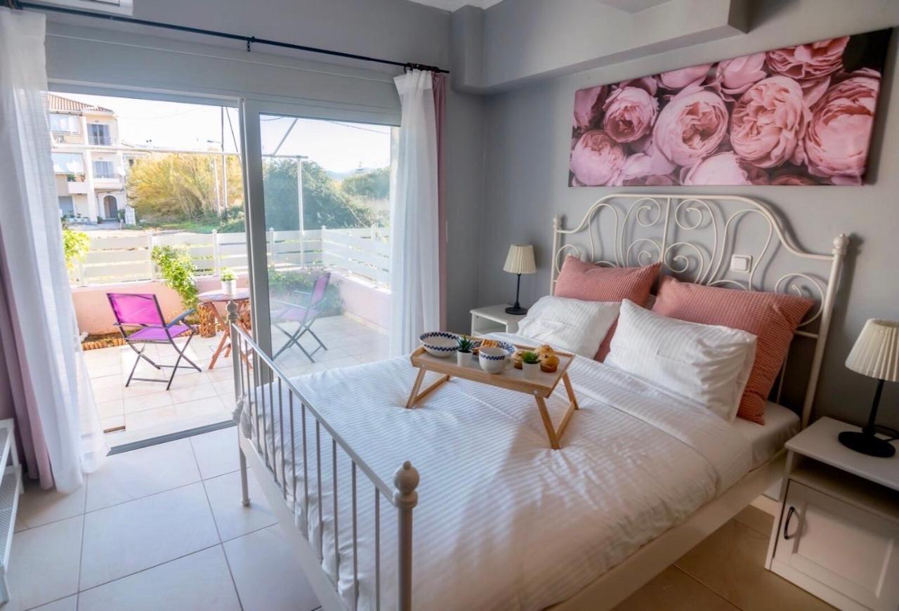 To Mikro Boutique Apartment Lefkada City ภายนอก รูปภาพ